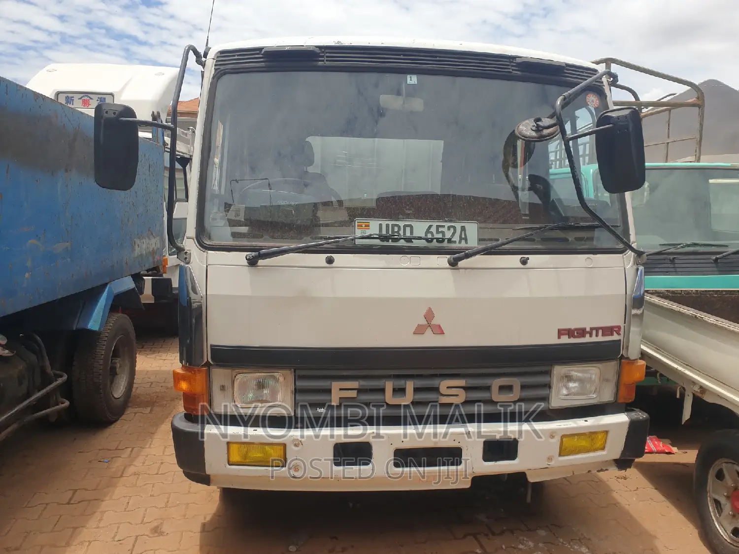 Fuso Mitsubishi Truck