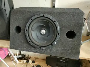 Kenwood UK Used Car Subwoofer Bass Speaker and Amplifier