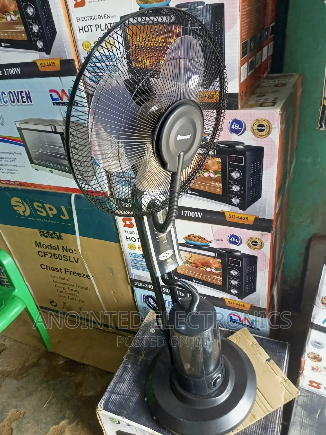Mist Stand Fans Black