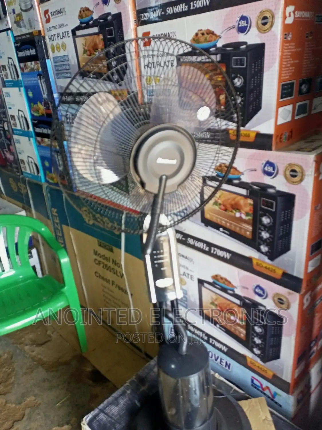 Mist Stand Fans Black