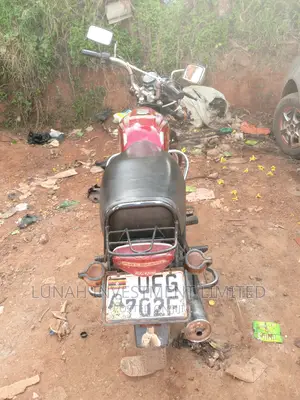 Bajaj Boxer 100 2022 Red