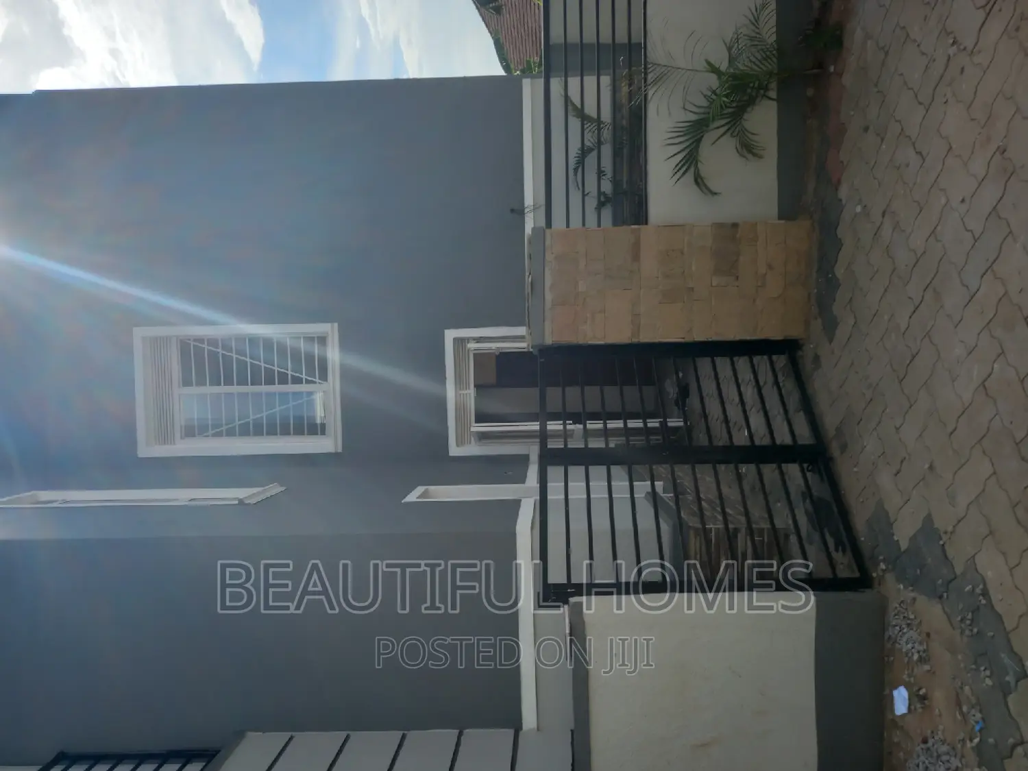 Furnished 4bdrm Duplex in Kira Corporate On for sale