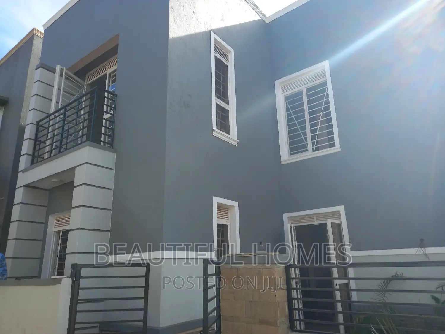 Furnished 4bdrm Duplex in Kira Corporate On for sale