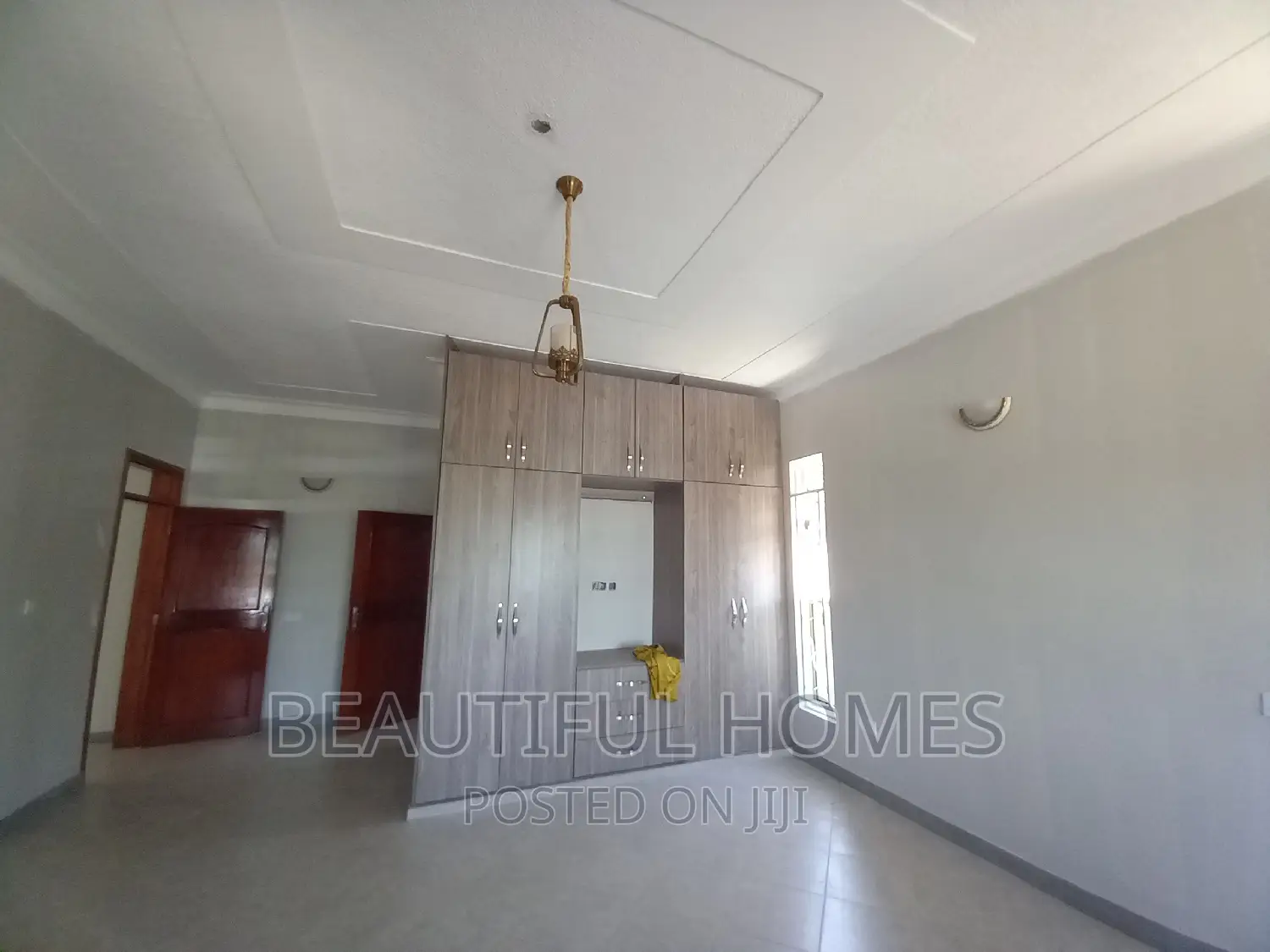 Furnished 4bdrm House in Kira for sale