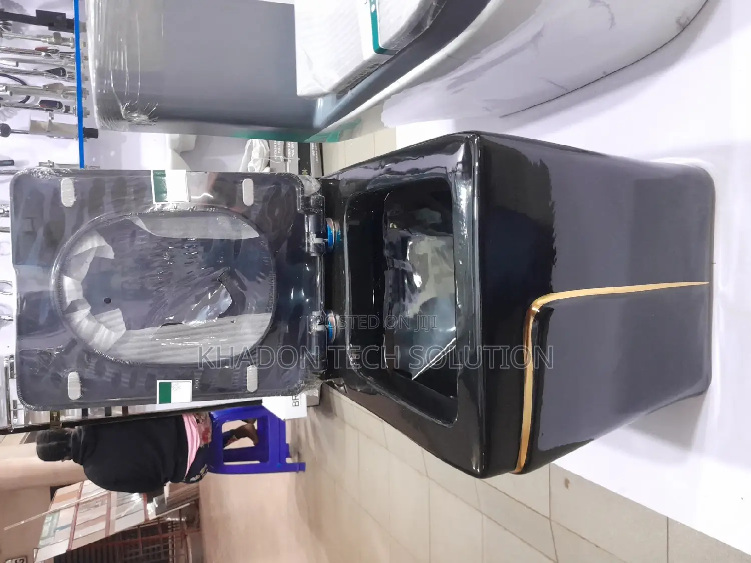 Blank Liangde Toilet