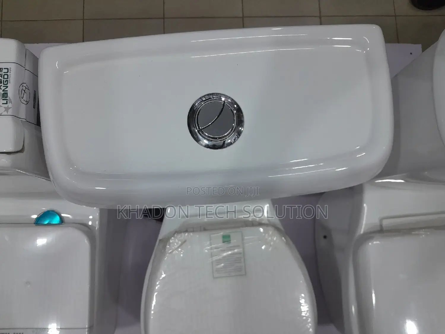 Twyford Press Toilet
