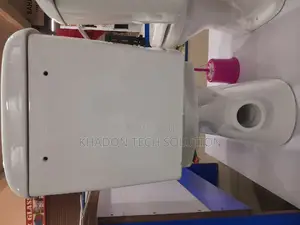 Vitor Press Toilet