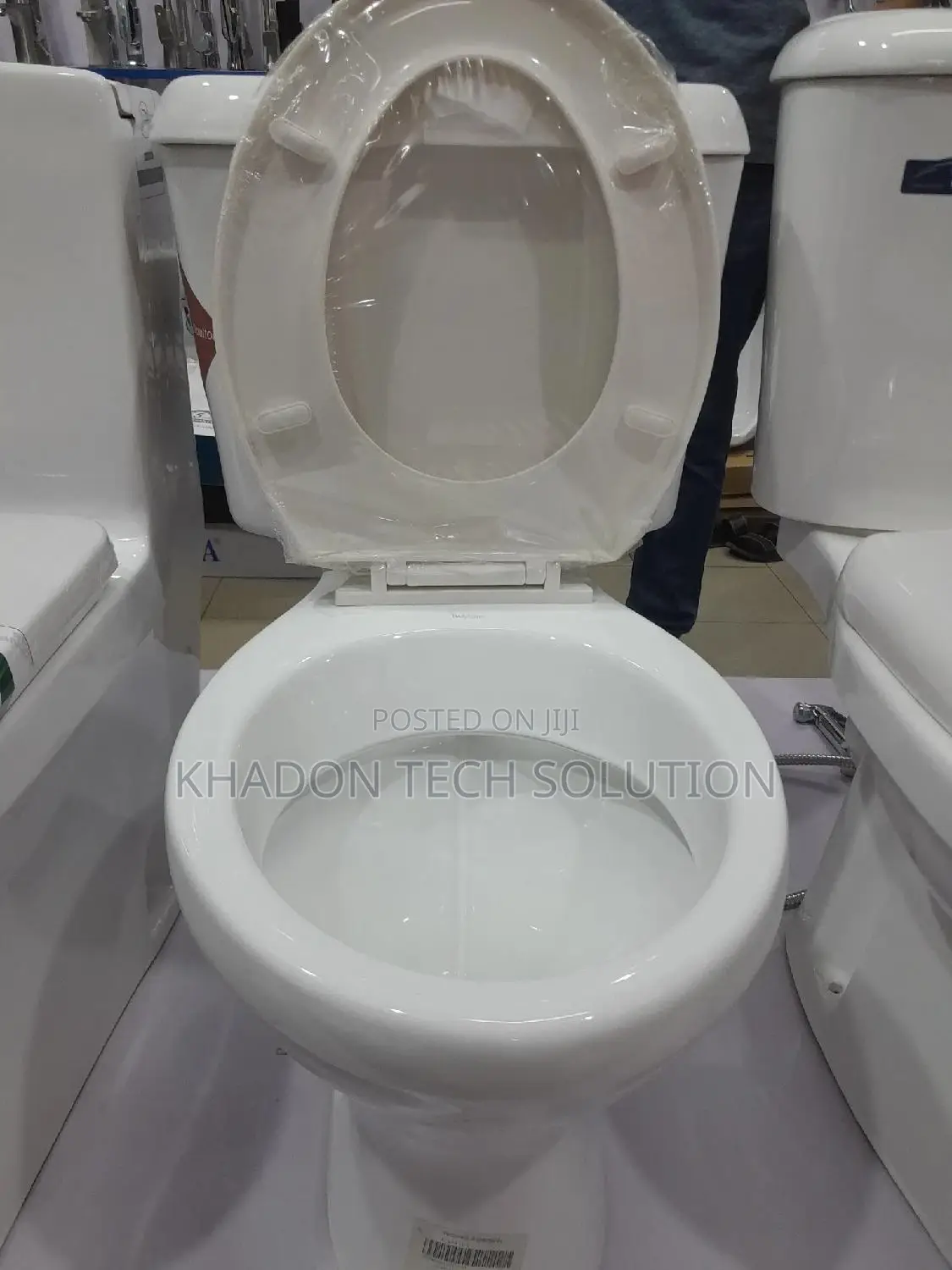Twyford Press Toilet