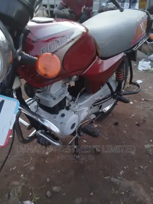Bajaj Boxer 2023 Red