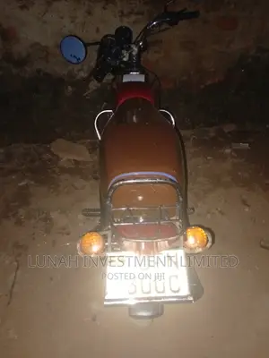 Bajaj Boxer 100 2023 Red