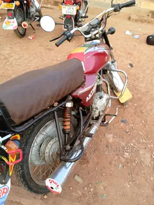 Bajaj Boxer 2020 Red