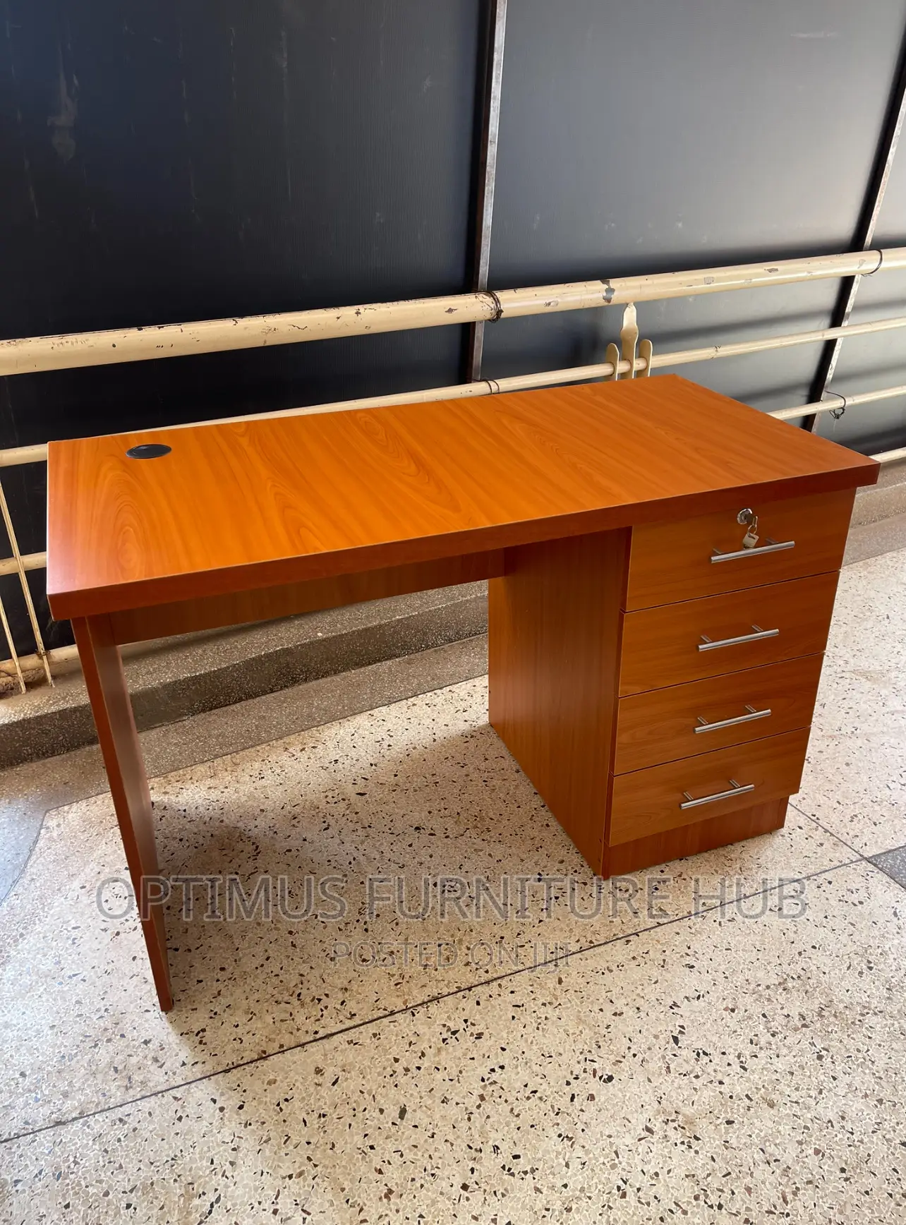 Office Desk