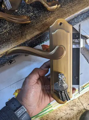 Moment Lock