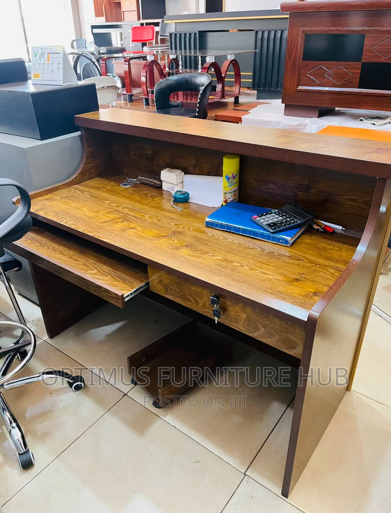 Reception Desk (1.8meters)