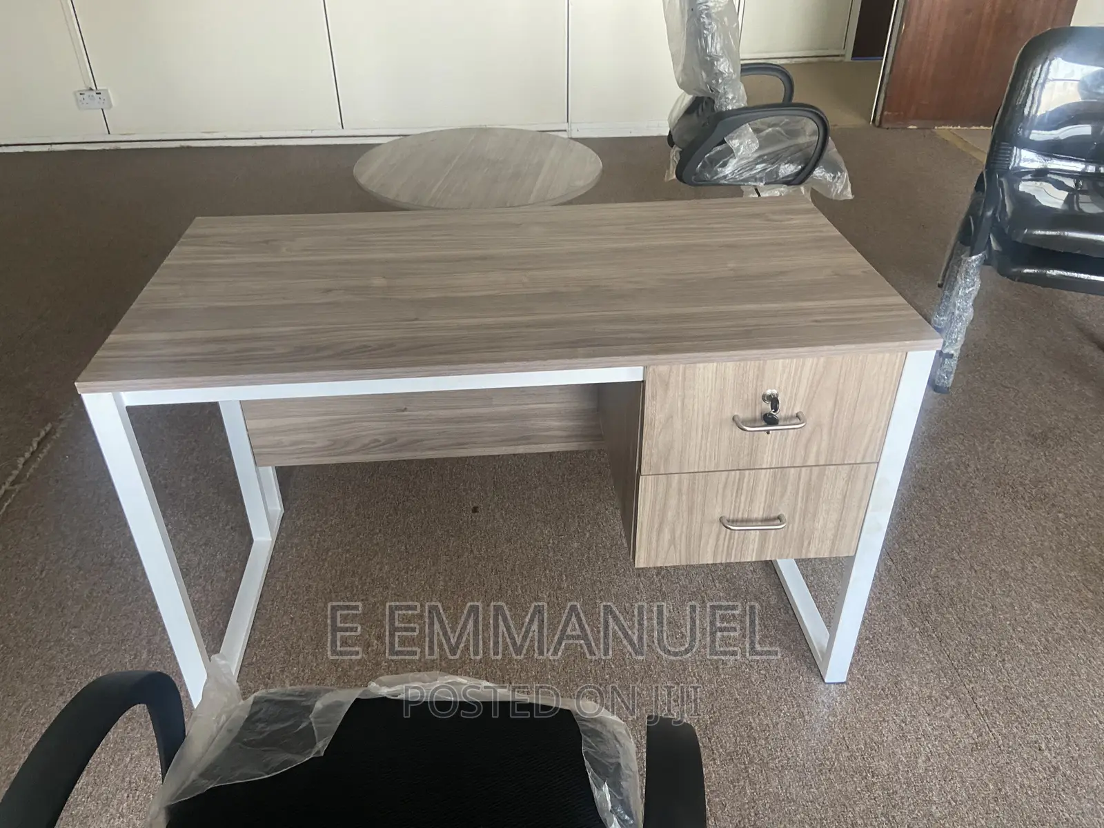 Office Desks/ Office Tables/ Office Furniture