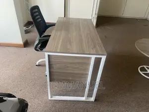 Office Desks/ Office Tables/ Office Furniture