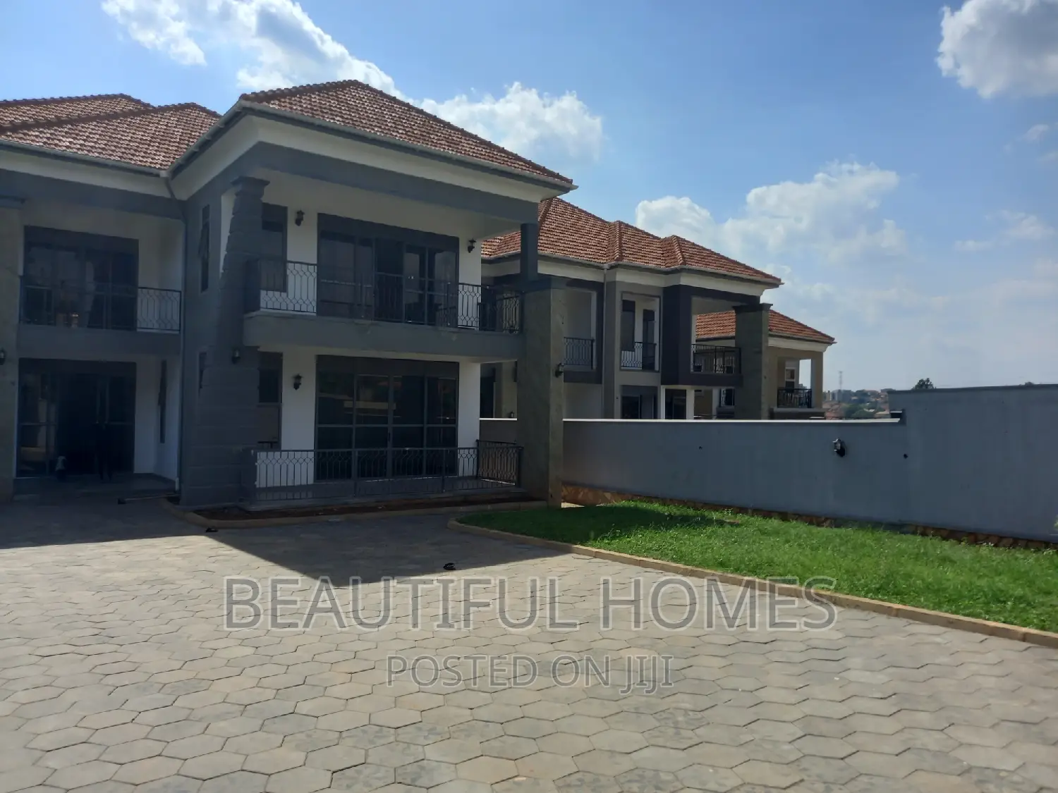 Furnished 7bdrm Duplex in Najjera, Kira for sale