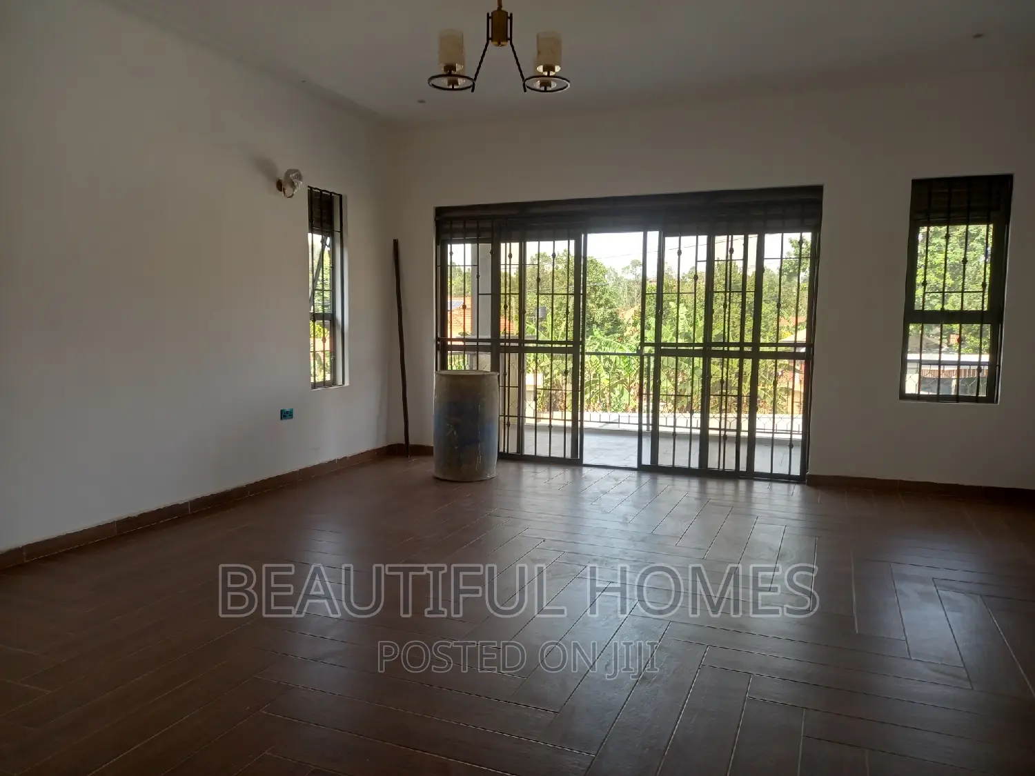 Furnished 7bdrm Duplex in Najjera, Kira for sale