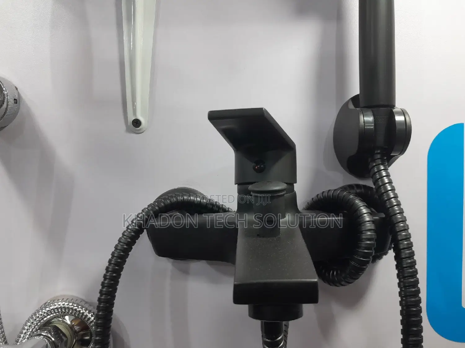 Banks Black Basin Mixer