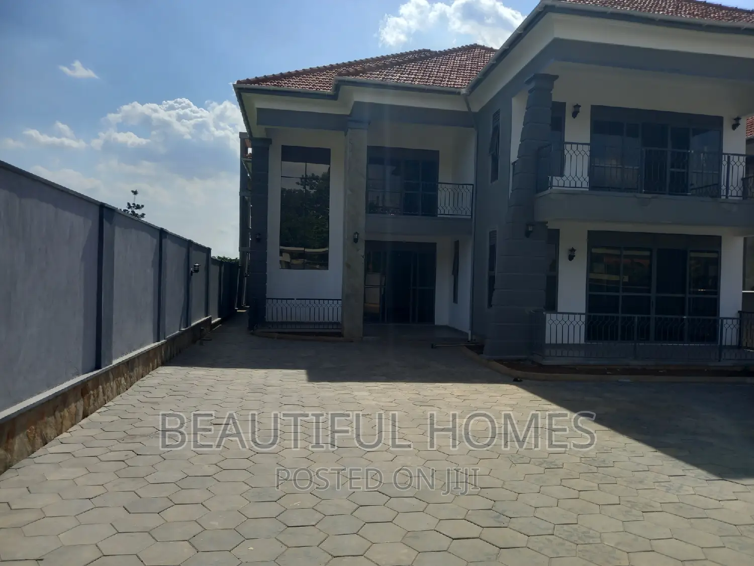 Furnished 7bdrm Duplex in Najjera, Kira for sale