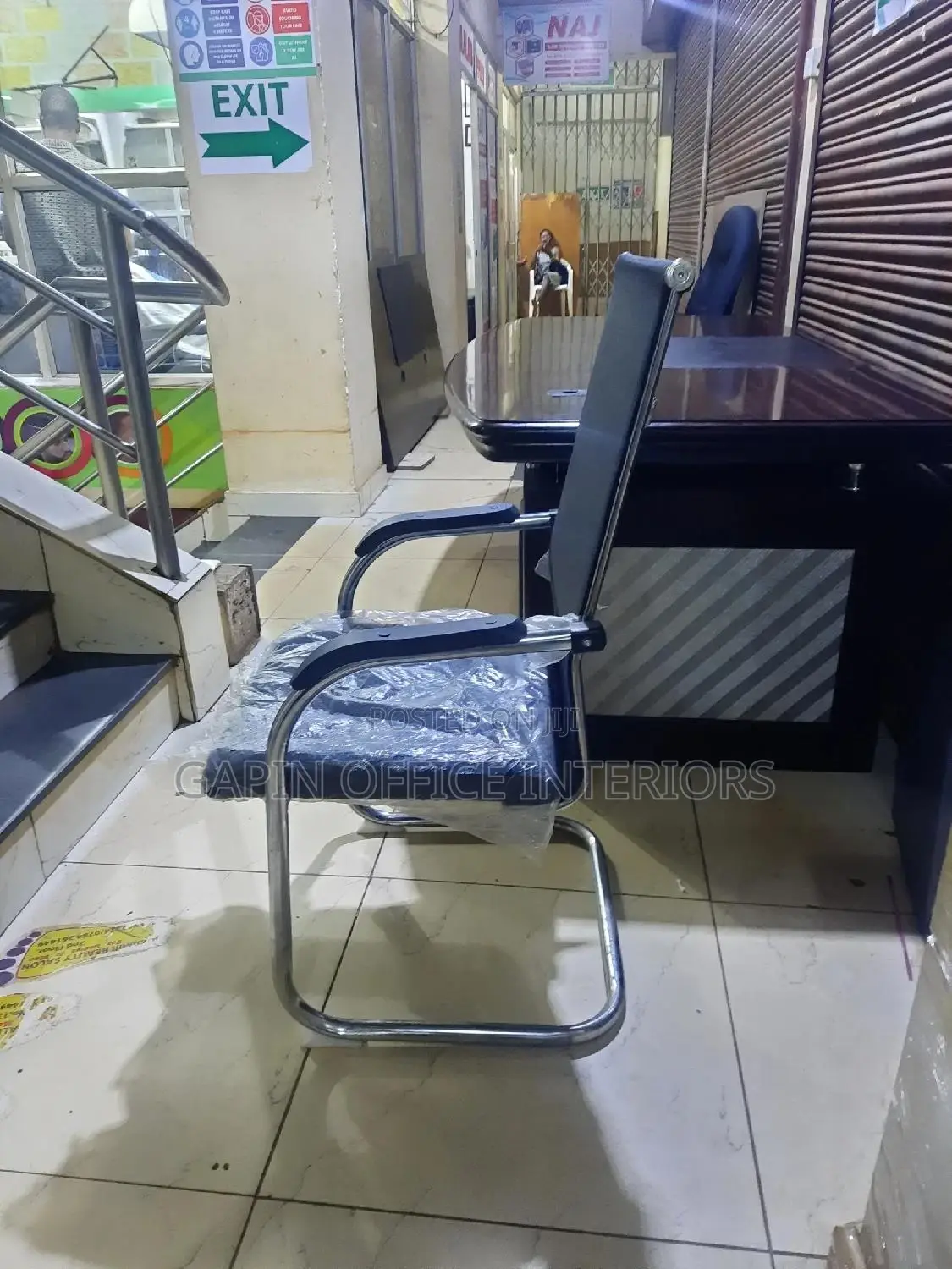 Brand New Back Mesh Non Rotating Chair