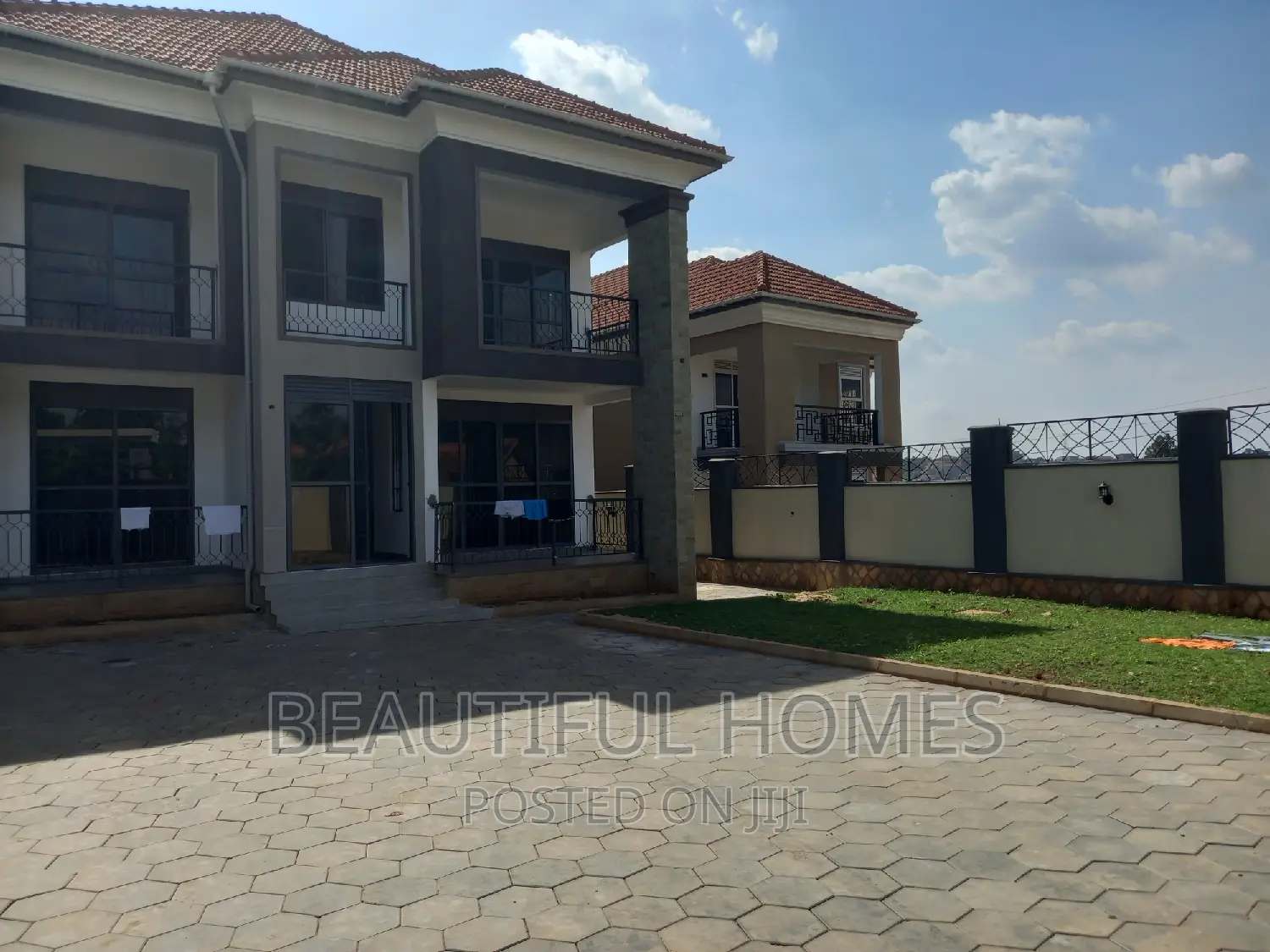 Furnished 7bdrm Mansion in Najjera, Kira for sale