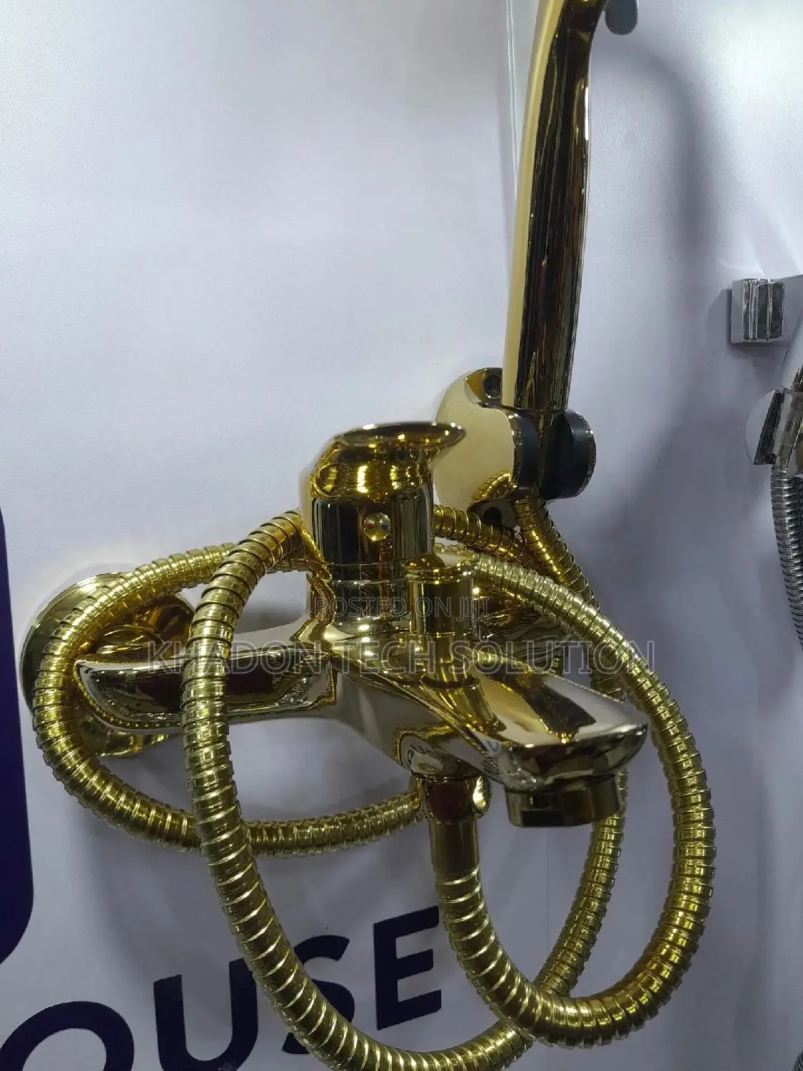 Gold Bannual Bath Mixer