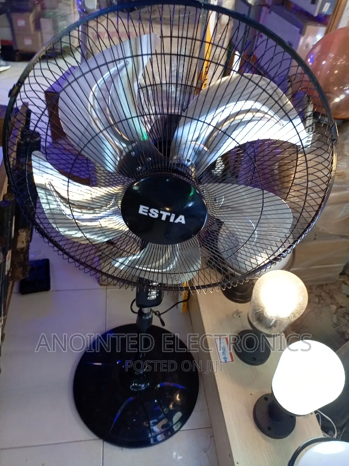 Original and Strong Fans Estia