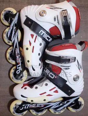 Adult and Kid Feet Roller Skates