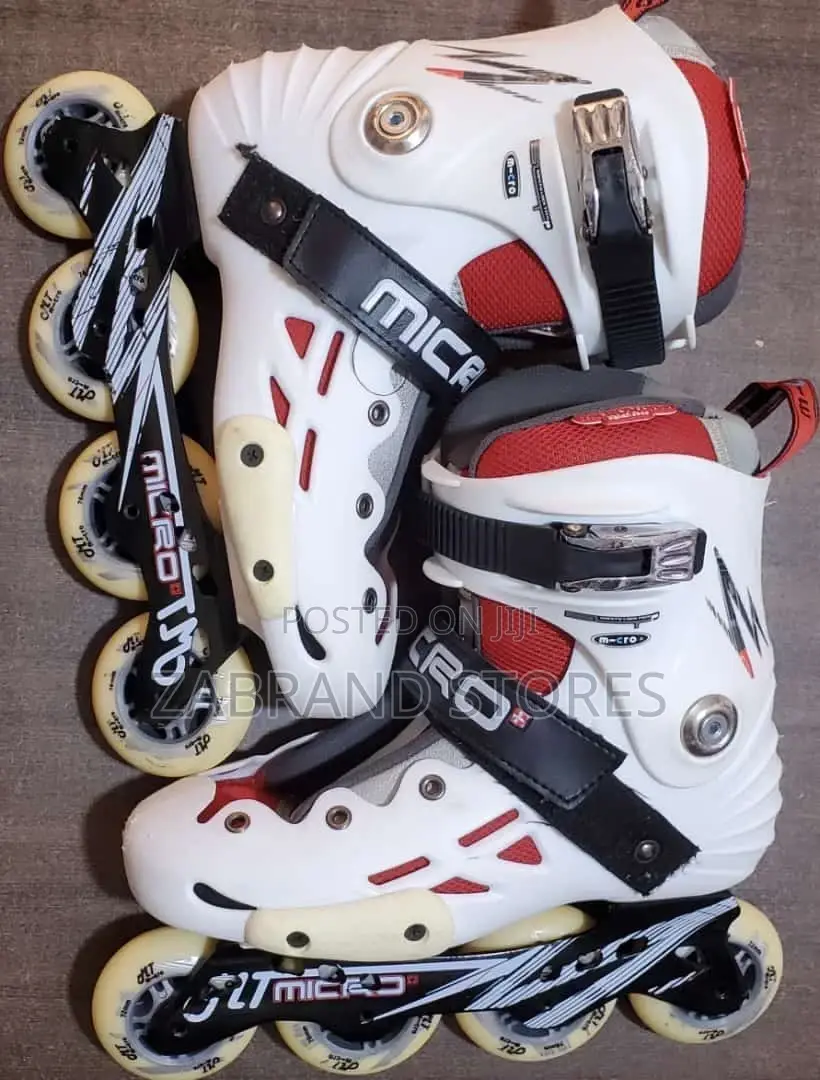 Adult and Kid Feet Roller Skates