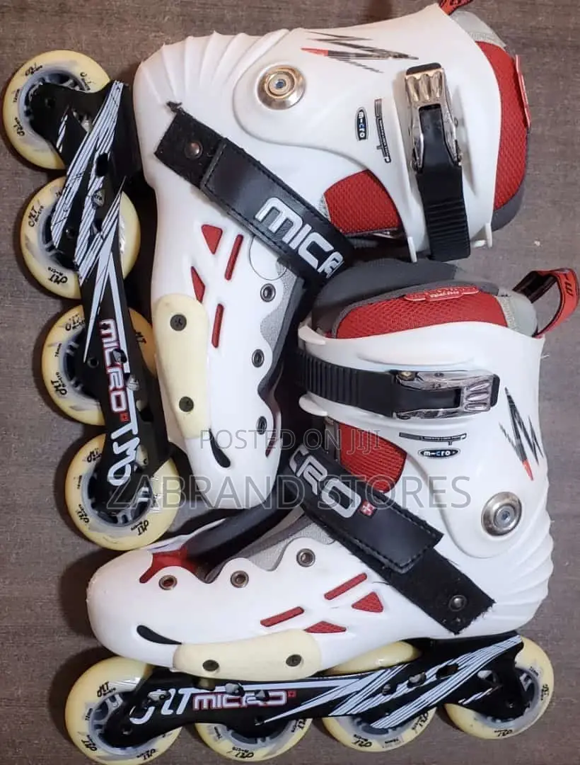Adult and Kid Feet Roller Skates