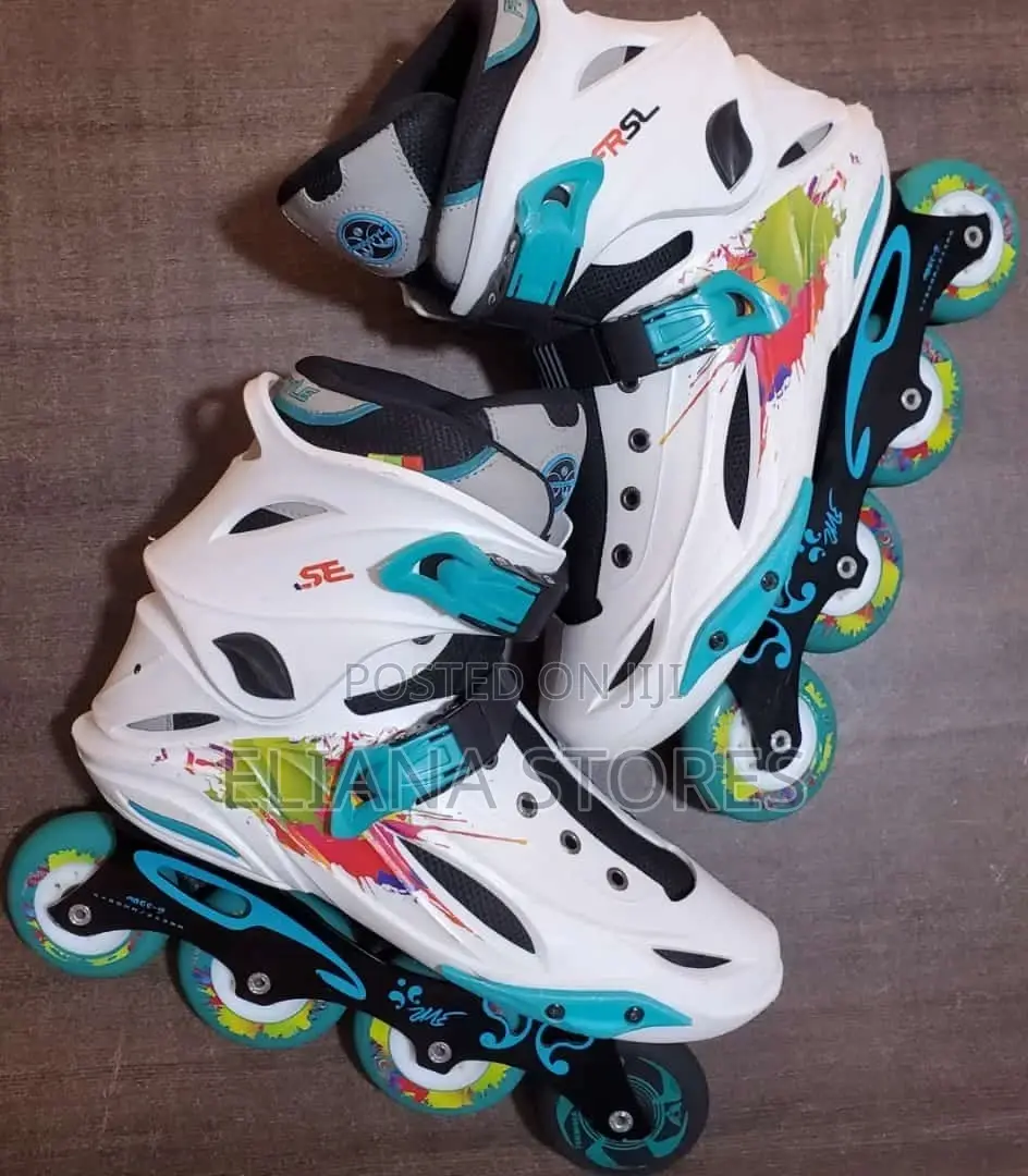 Adult and Kid Feet Roller Skates