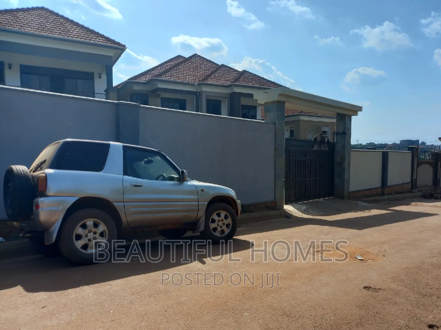 Furnished 7bdrm Duplex in Najjera, Kira for sale