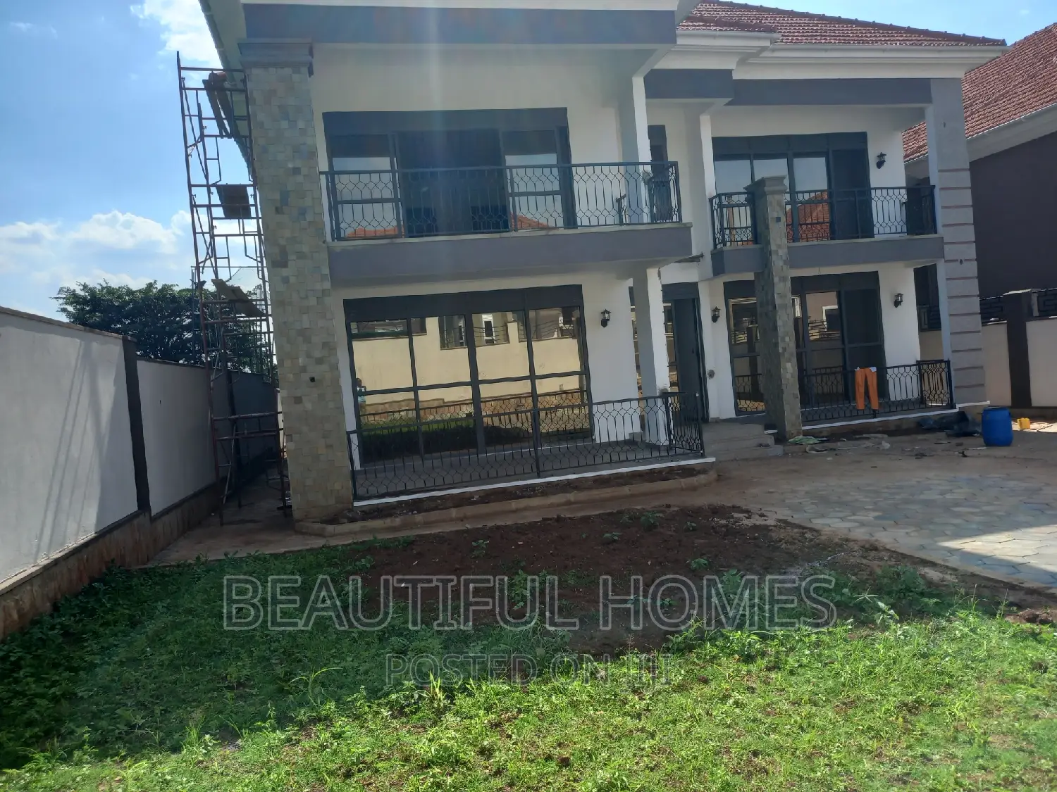 Furnished 7bdrm Duplex in Najjera, Kira for sale
