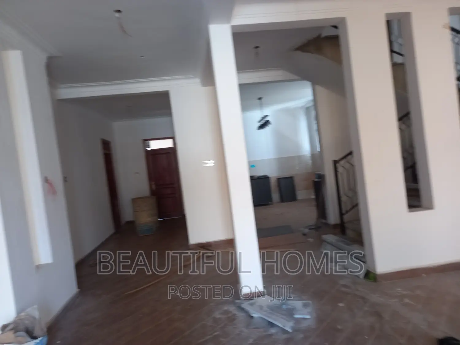 Furnished 7bdrm Mansion in Najjera All Tarmack, Kira for sale