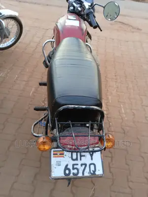 Bajaj Boxer 2024 Red