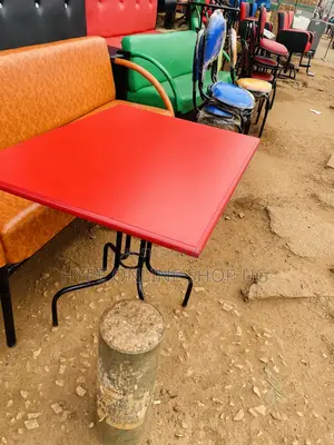 Red Standard Tables Ug