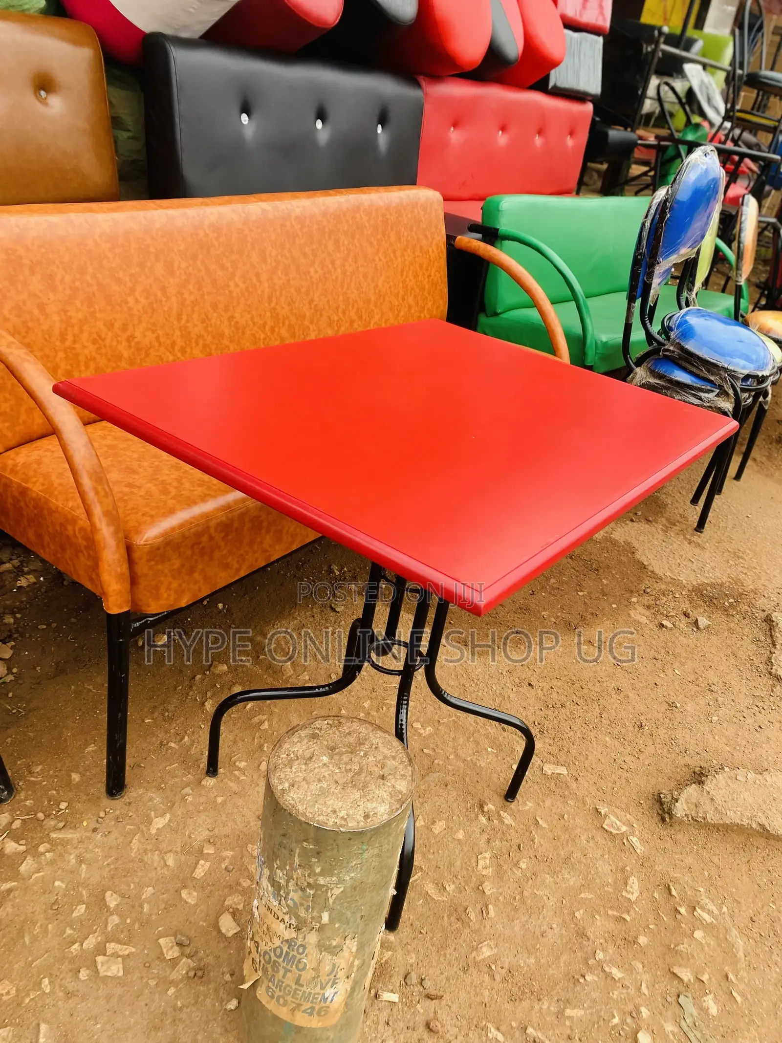 Red Standard Tables Ug