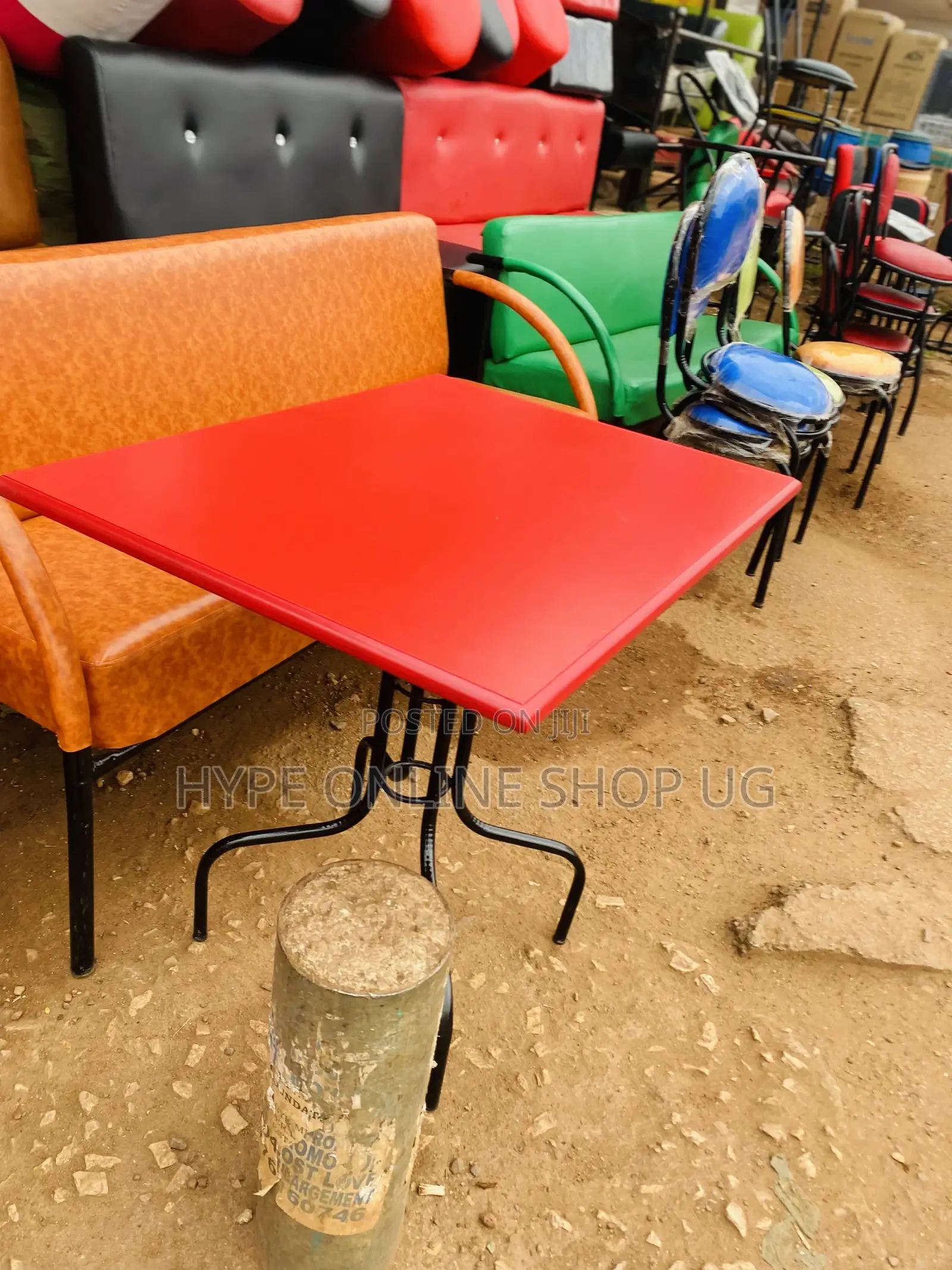 Red Standard Tables Ug