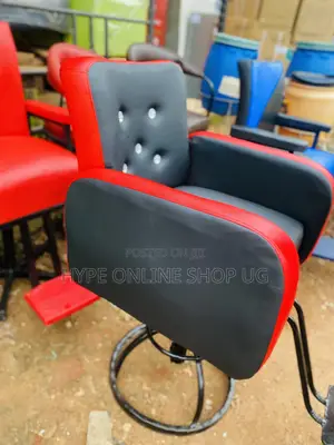 Comfortable Smooth Chairs