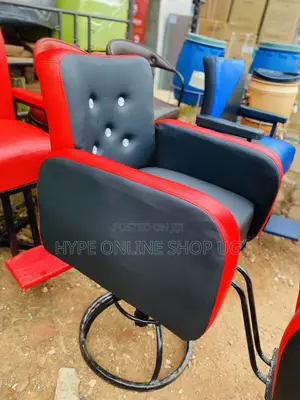 Comfortable Smooth Chairs