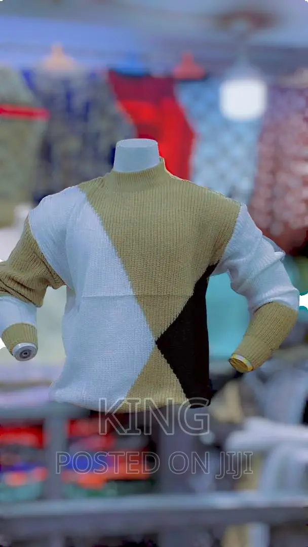 Bezoe Sweater