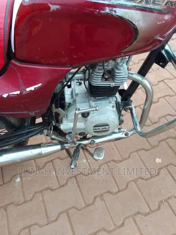 Bajaj Boxer 100 2020 Red