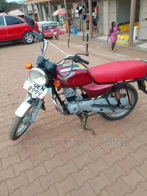 Bajaj Boxer 100 2020 Red