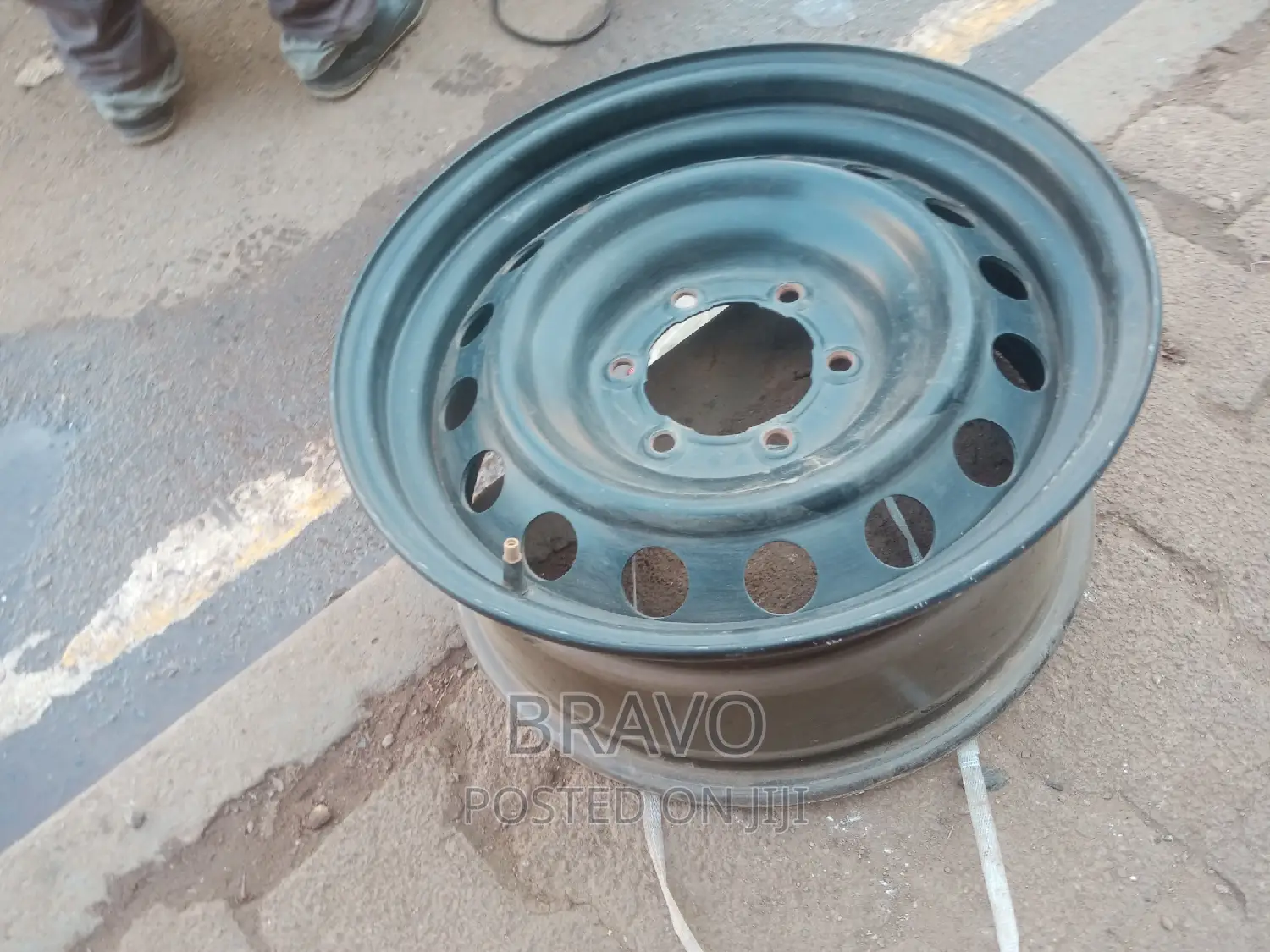 Size (17) Ordinary Rim for Hillux Vigo.