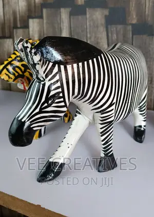 Big Carved Natural Wood Animals Elephant Leopard Tiger Etc.