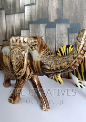 Big Carved Natural Wood Animals Elephant Leopard Tiger Etc.