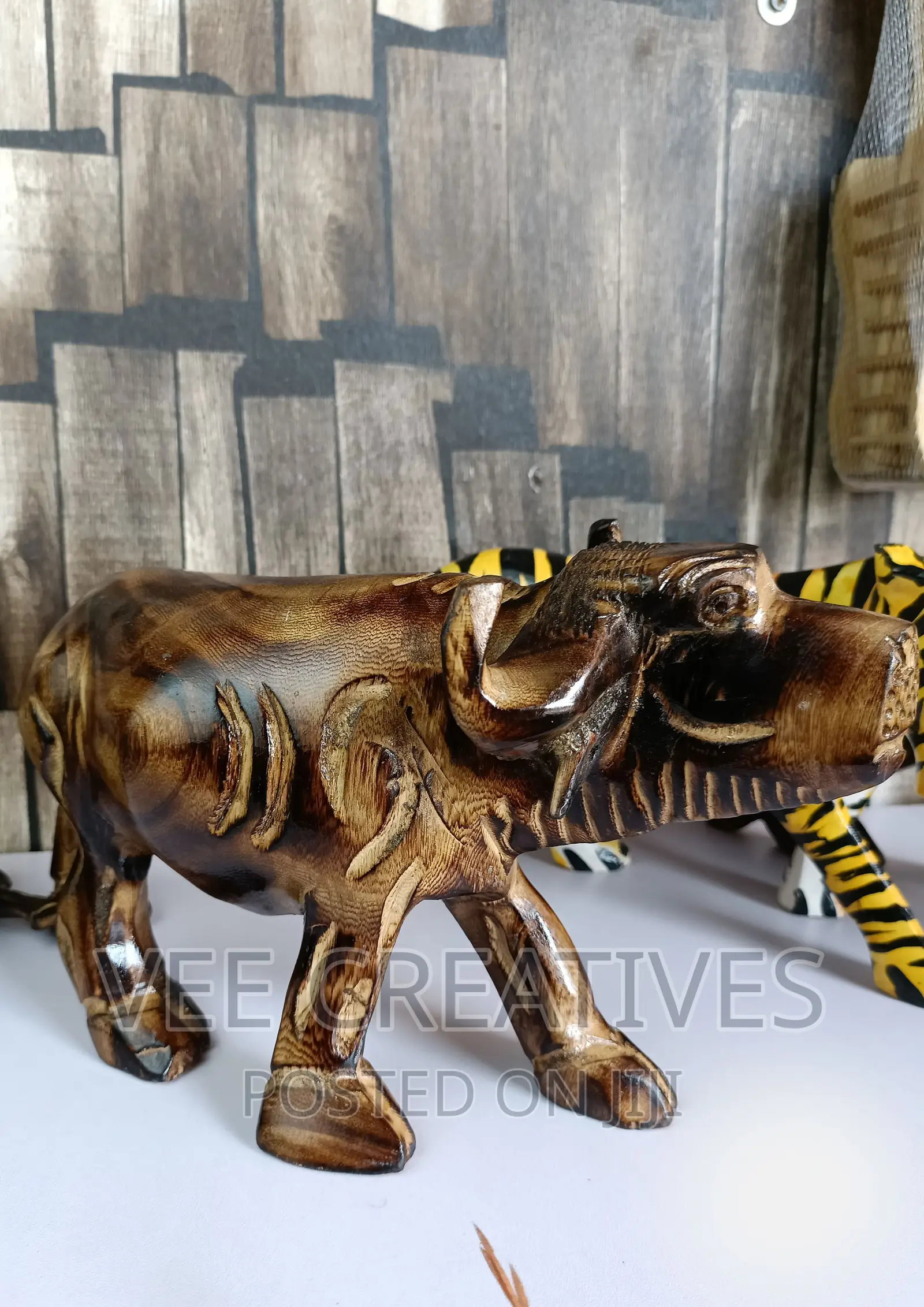 Big Carved Natural Wood Animals Elephant Leopard Tiger Etc.