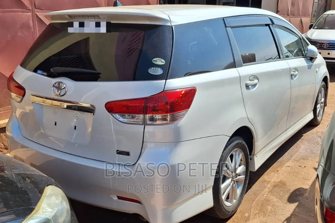 Toyota Wish 2010 White