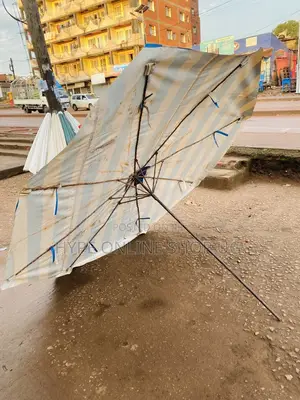 Wide 8ft Strong Umbrella
